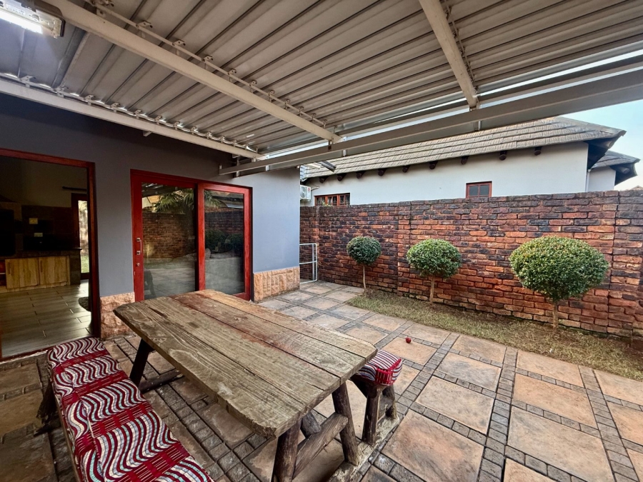 3 Bedroom Property for Sale in Melodie North West